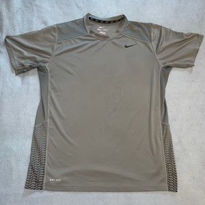 Nike Pro Men’s Grey Dri-Fit Fitted Athletic Shirt Size Large